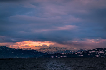 Bodensee bei Abenddämmerung und schönem Licht