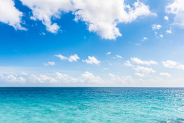 Fototapeta na wymiar Sea and sky at Maldives.