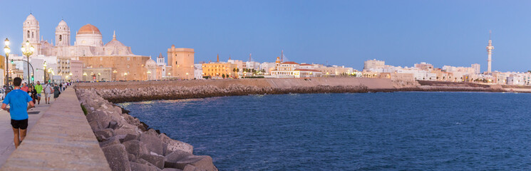 Sunset views of the city of Cadiz © DiegoRussoPh