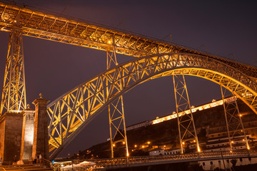 Fototapeta na wymiar Beautiful cityscape of Ponte Luis II in Oporto. Portugal.