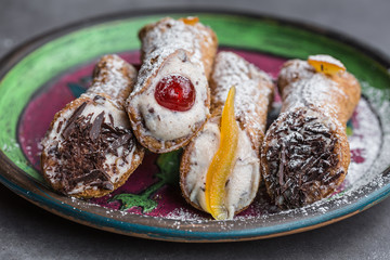 cannoli siciliani sicilian pastry