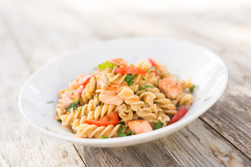 Fusilli con salmone e pomodoro, Pasta Italiana