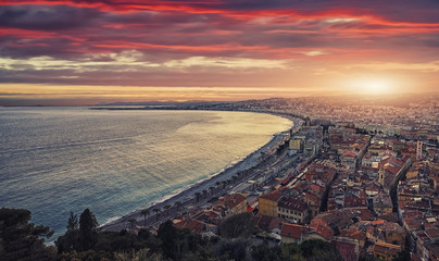 Fototapeta na wymiar Sunset over the city of Nice