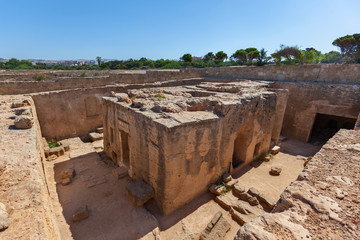 Раскопки развалин Царских гробниц в окреснстях города Пафос, Кипр.