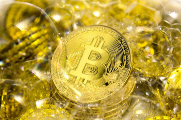 泡に包まれるビットコイン