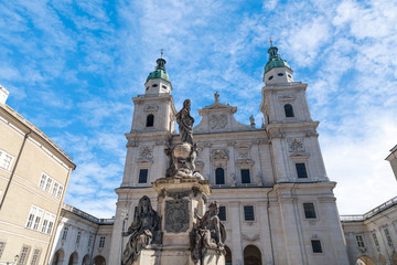 Fototapeta premium Exterior Dome View of Salzburg Cathedral