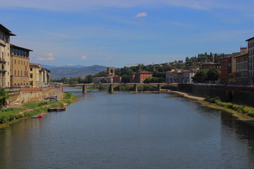 Fototapeta na wymiar Tiber in Florenz
