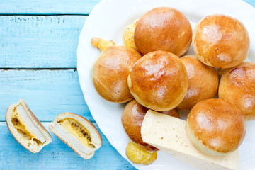 Cheese stuffed dinner rolls