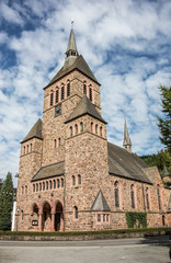 Fototapeta na wymiar Kirche in Kirchhundem