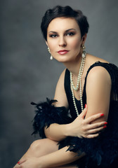 retro flapper woman