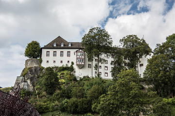 Fototapeta na wymiar Jugendherberge Burg Bielstein in Rheinland Pfalz