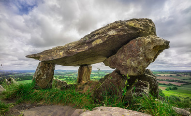 Bretagne Finistère La roche du feu avec vue panoramique - Brittany Finistère  La roche du feu with panoramic view