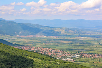 Fototapeta na wymiar Valley in central Bulgaria