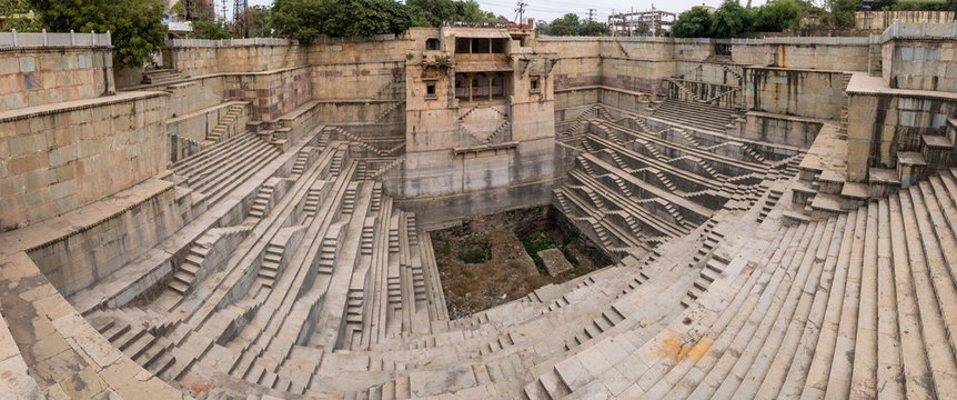 Dhai-Bhai Kund Step well in Bundi, Rajasthan