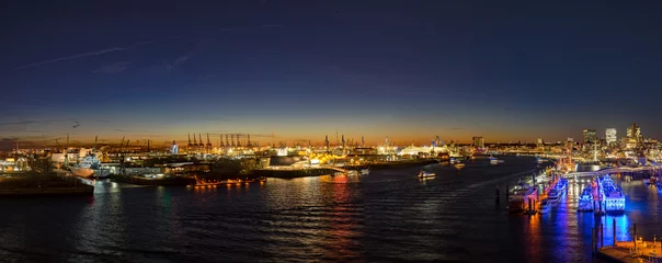 Panorama Hamburger Hafen bei Nacht © ErnstUlrich