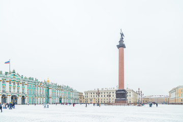 Fototapeta na wymiar Palace Square in St. Petersburg in the winter