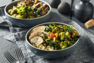 Healthy Chicken and Quinoa Bowl