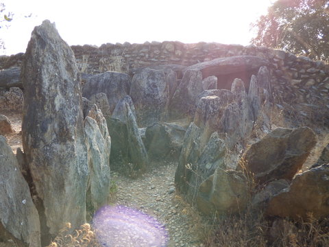 Dolmenes de Huelva en El Pozuelo (Zalamea la Real, Andalucia,Espa&ntilde;a)