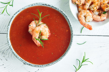 Tomato soup with shrimps