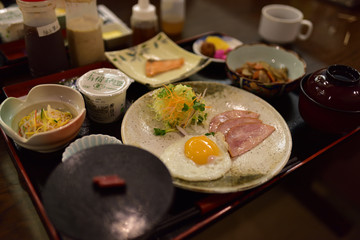沖縄市のデイゴホテルの和定食