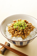 納豆　Japanese fermented soybeans