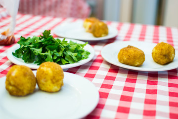 the process of preparing children at school for small cooks