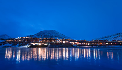 Wallpaper norway landscape nature of the mountains of Spitsbergen Longyearbyen Svalbard building snow city on a polar daynight with arctic winter  