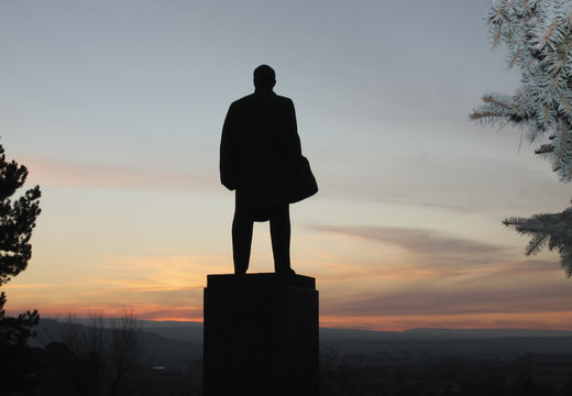 Monument to Vladimir Lenin