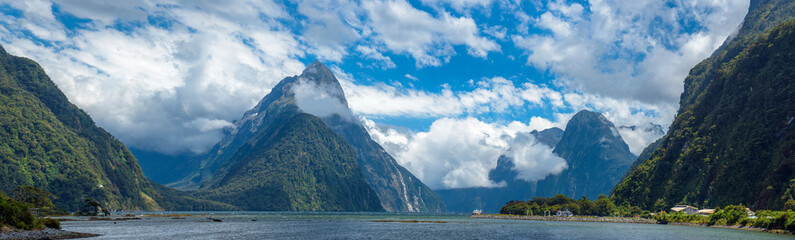 milford sound, New Zealand - obrazy, fototapety, plakaty