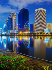 Fototapeta na wymiar city night view at Benjakitti Park, Bangkok, Thailand