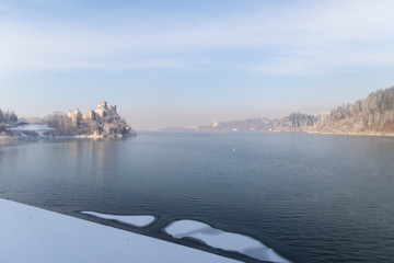 Naklejka premium Winter landscape in Niedzica, Poland.