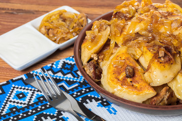 cooked vareniki