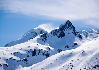Fototapeta na wymiar Alaskan Peaks in Spring