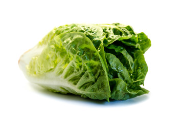 Salatherz Salat isoliert freigestellt auf weißen Hintergrund, Freisteller