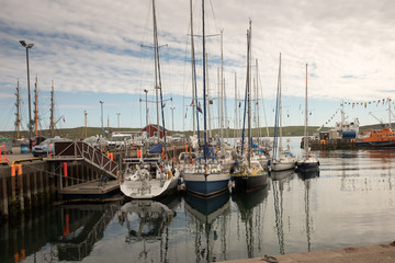 Fototapeta na wymiar Boats in port