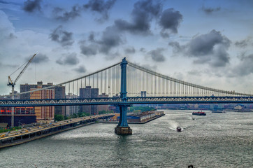 View of the Manhattan bridge from the Brooklyn bridge