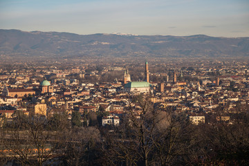 vista panoramica di Vicenza e della Basilica Palladiana