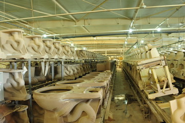 Ceramic products in the workshop production