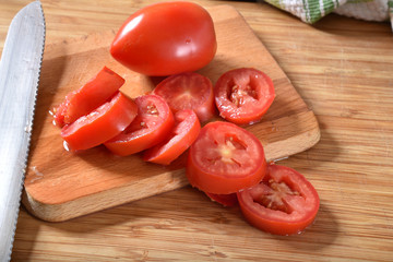 Sliced roma tomatoes