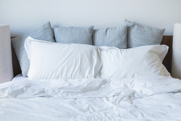 Fototapeta na wymiar Pillows on the bed