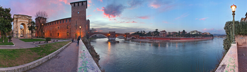 Verona, Castelvecchio e fiume Adige a 360°