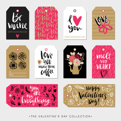 Naklejka premium Valentines day gift tags and cards. Calligraphy and hand drawn design elements. Handwritten modern lettering.