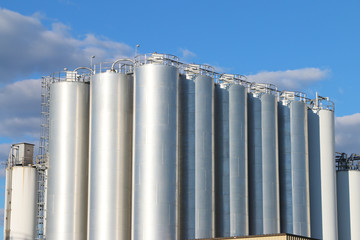 Outdoor industrial storage tanks
