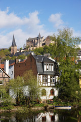 Obraz premium Landgrafenschloß über der Altstadt von Marburg an der Lahn, Hessen