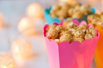 Popcorn and Christmas garlands glow