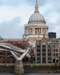 Fototapeta premium St Paul from Millenium 