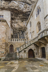 Fototapeta na wymiar interior courtyard of the church of notre dame of the city of Rocamadour france