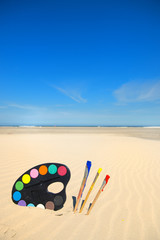 Fototapeta na wymiar Painting at the beach