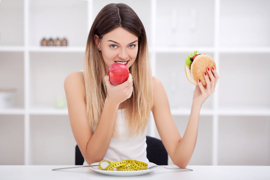 Choose between junk food versus healthy diet