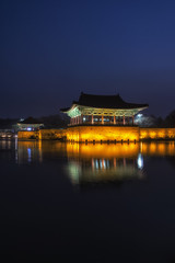 Obraz premium donggung palace and wolji pond in gyeongju